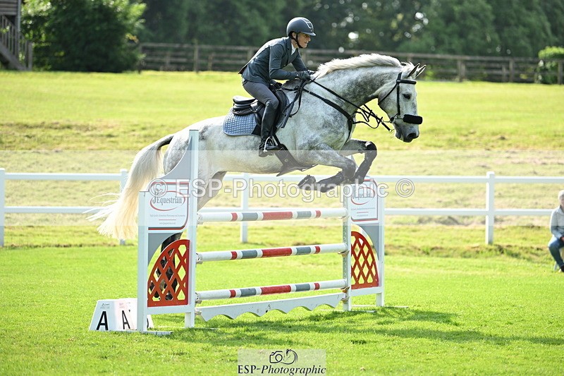 250614A-091122-04895 - Cls 18 Newcomers and 1.10m Open