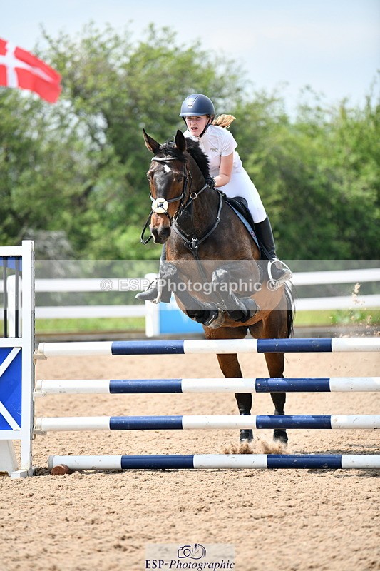 240512A-143307-19179 - Cls 42 85cm National Am Quali