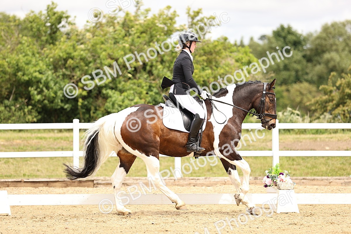 SBM_002954 - Class 2 - Novice 4 - 12.00-13.10