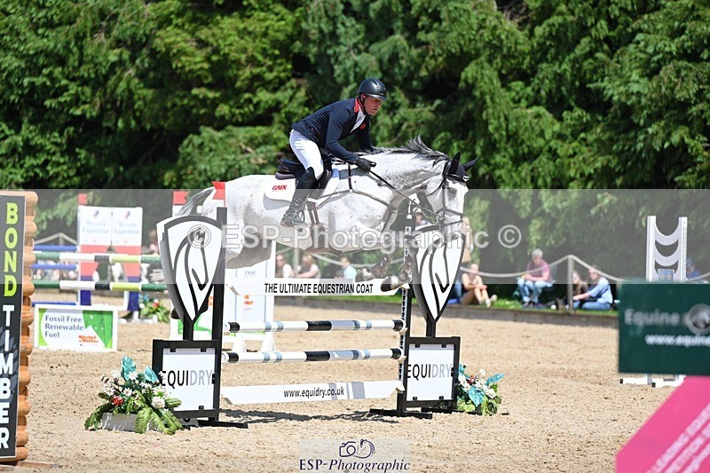 240525-133157-15402 - 433-EN_TARO_DES_VERNIER-Oliver_Townend