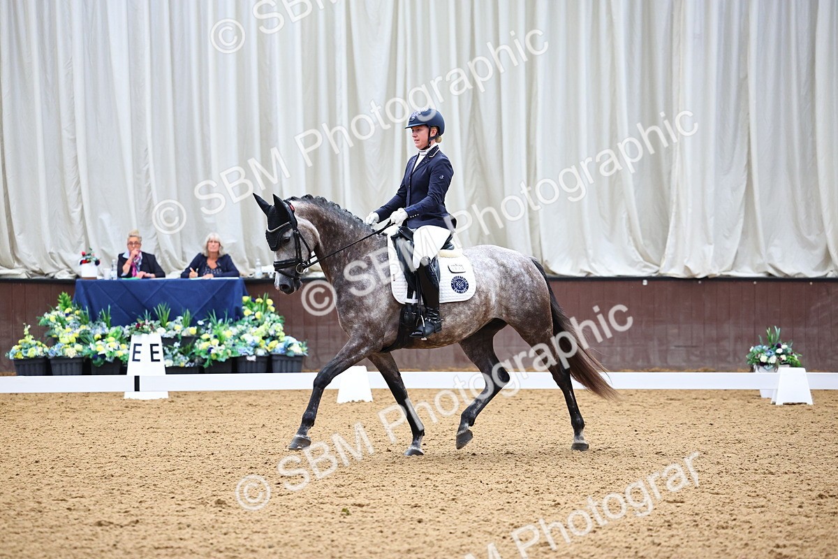 SBM_005649 - Class 5 - Novice 6 - 9.30-10.33