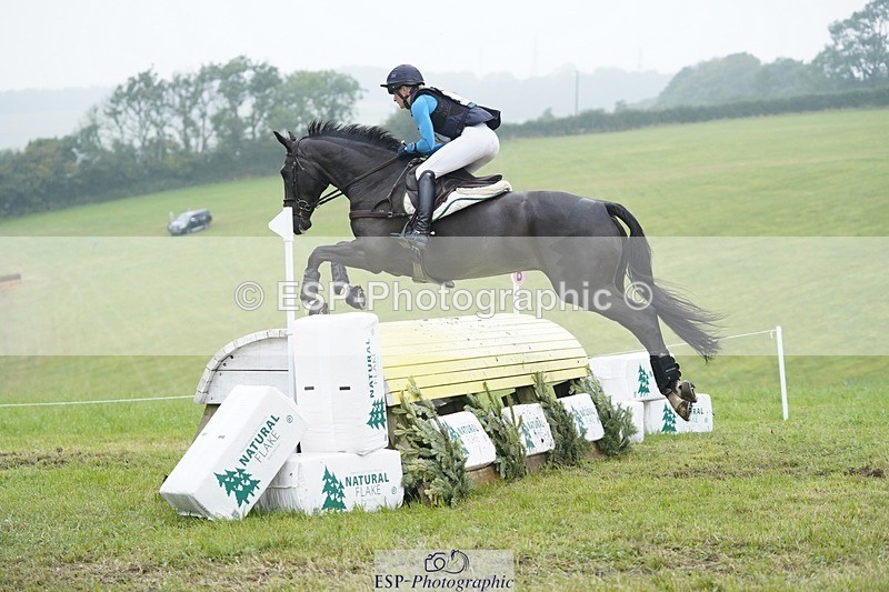 240901A-141546-09763 - 327-Caroline.Harris-THE.HONOURABLE.FOX