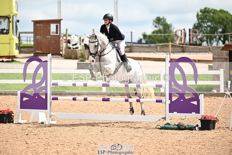 240802A-132828-04602 - Cls 25 1.05m Amateur Qualifier