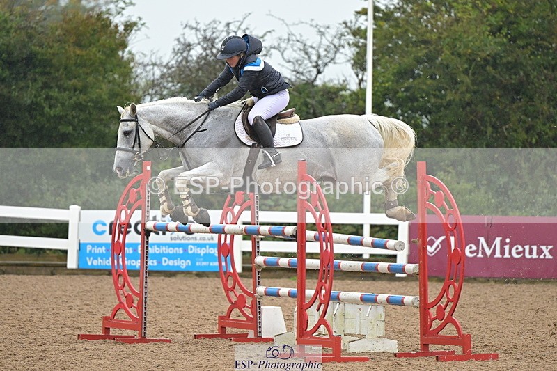 240925A-141224-01074 - Cls 5 Foxhunter and 1.20m Open