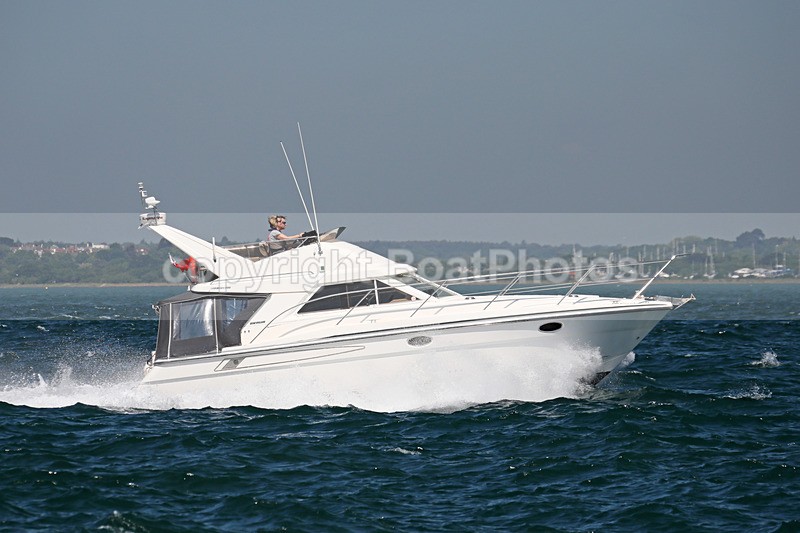 170526 RORAIMA 1Y3A9336 - Flybridge Cruisers