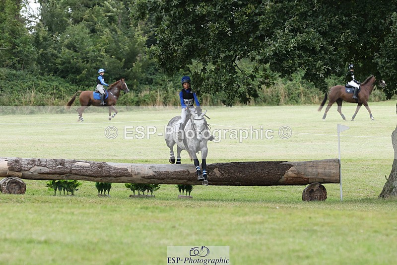 240825X-165142-37825 - 80cm XC 16.30 to 17.30