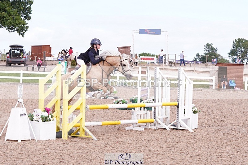 250629-172206-13227 - Cls 33 Stepping Stones 128cm and 138cm