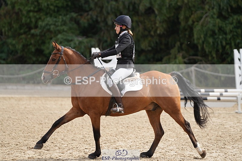 250824A-104400-34874 - 2002-Florence.Dovey-Moneyhills.Pageant