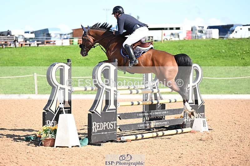 240913A-111938-03858 - Cls 14 Snr Newcomers