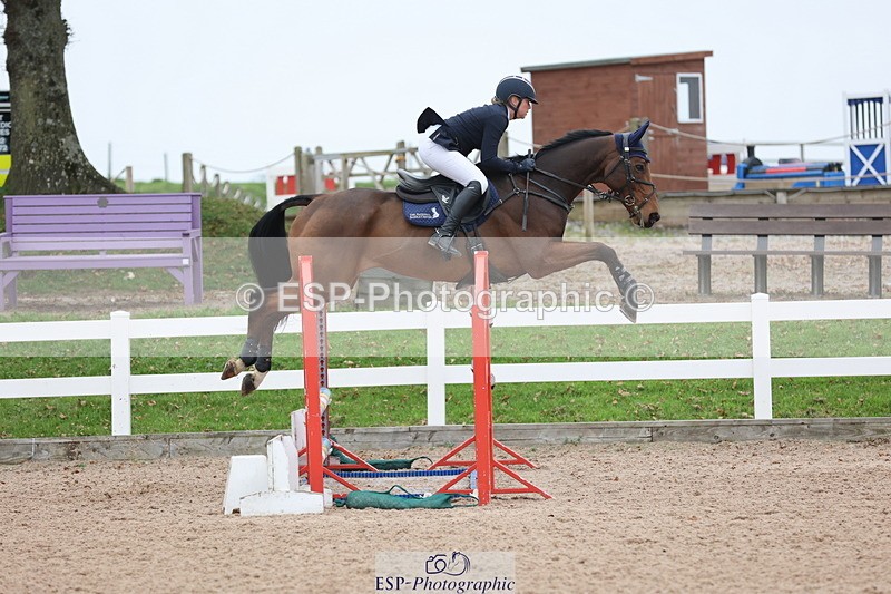 241101A-131131-01992 - FRI Cls 6 Foxhunter and 1.20m Open