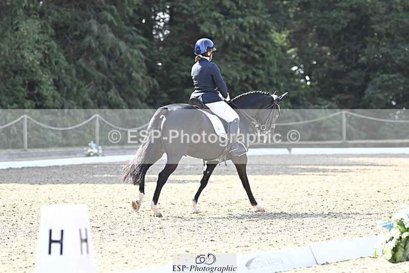 250810A-100426-04764 - 064-Amy.CoxPretty.Picture