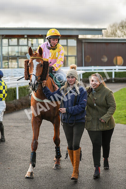 281224-Race 3-Pescatorius-1514 - Race 3