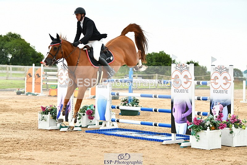 230720A-160435-04165 - Cls 9, 2 Star Big 1.40m Start to break