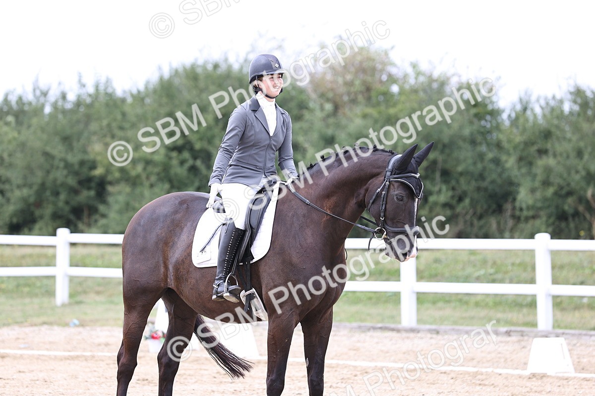 SBM_017556 - Class 14 - Novice 23 - 13.52-14.55