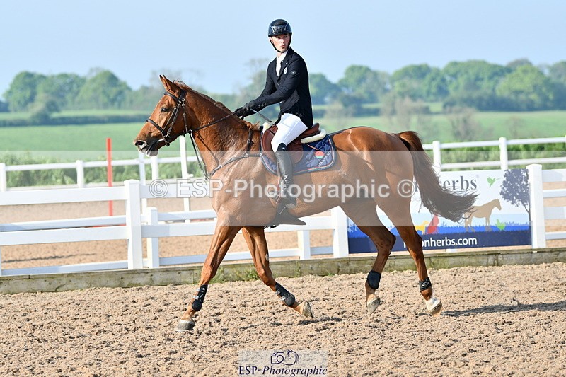 240512A-080244-16748 - Cls 39 British Novice and 90cm Open