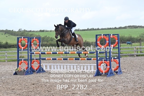 BPP_2282 - CLASS 4  FRI Senior Newcomers/ 1.10m Open