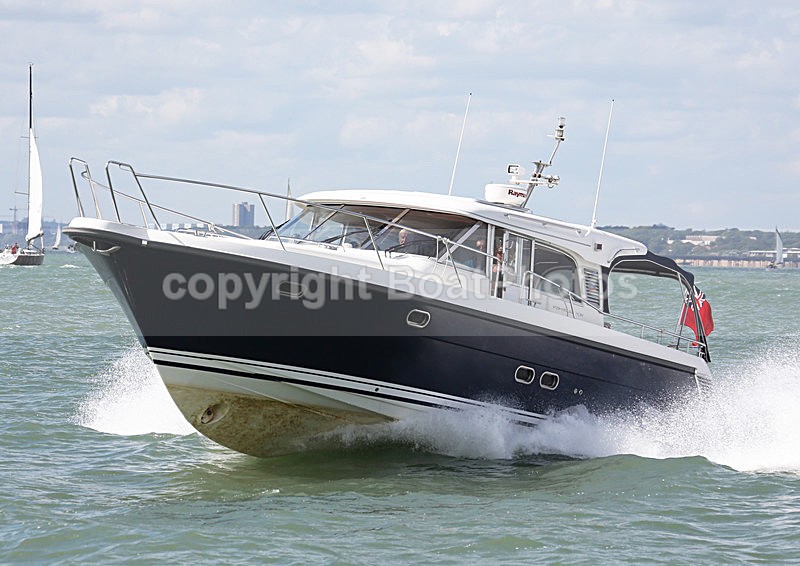 140525 NIMBUS 43 WT7A2145 - Motorboats - Hardtop