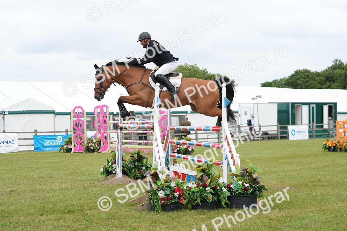 SBM_06408 - Class 202 - National 1.40m Open