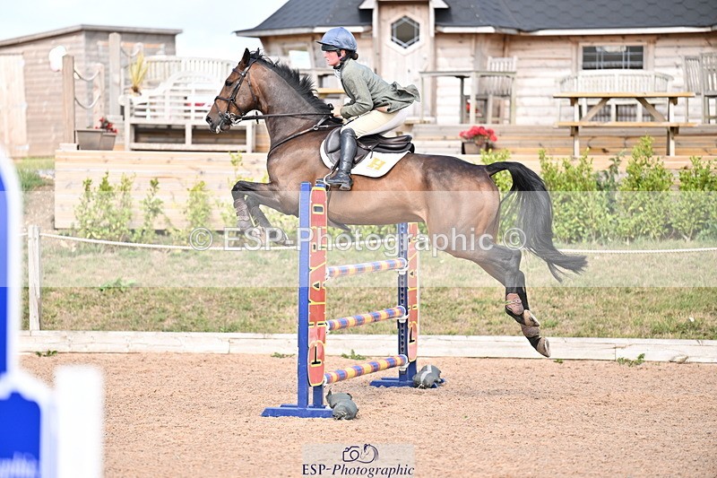 250827B-133752-00614 - Cls 4 Snr Newcomers 1.10m