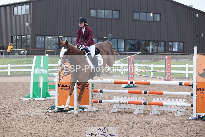231112A-100138-03167 - Cls 17 Blue Chip Novice Winter Qualifier