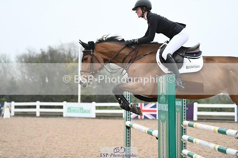 241103A-111425-07726 - SUN Cls 21 Snr Newcomers and 1.10m Open