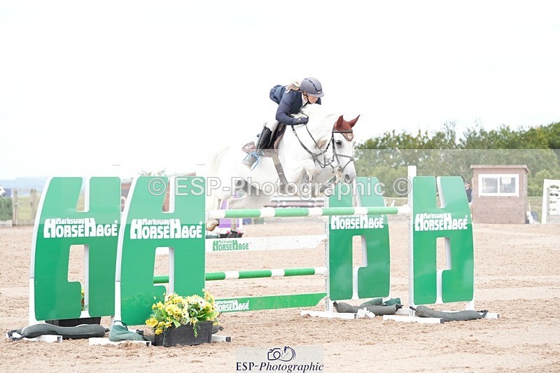 250801-103918-04774 - Cls 14 Snr Fox 1st Rnd