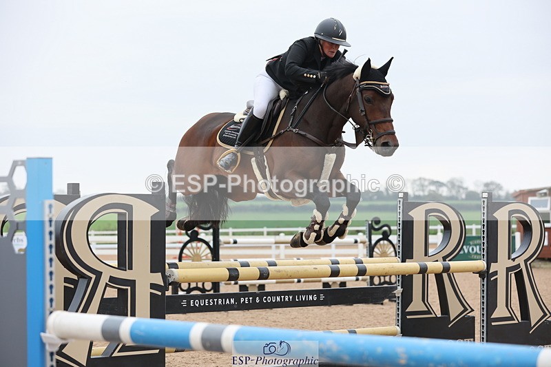 241101A-130802-01964 - FRI Cls 6 Foxhunter and 1.20m Open