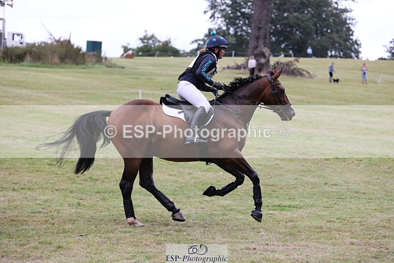 240825X-163639-37782 - 80cm XC 16.30 to 17.30