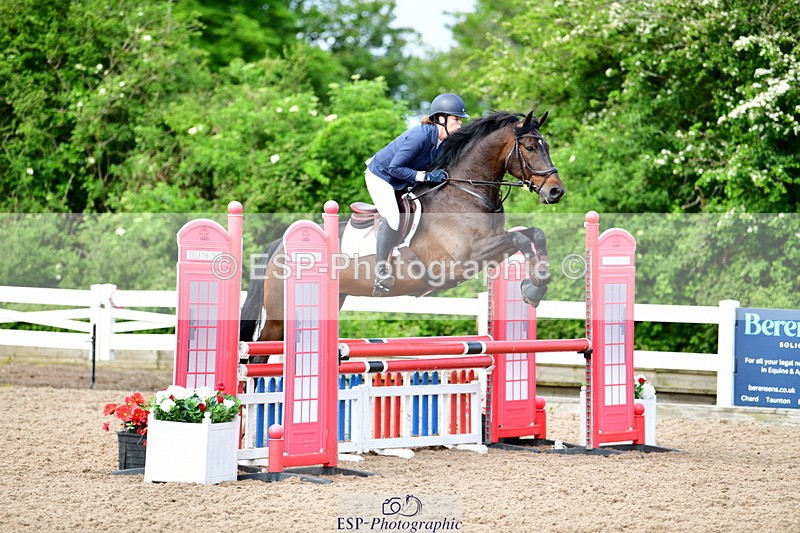 240526A-093528-07116 - Cls 32 British Novice and 90cm Open