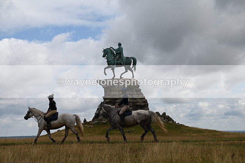 DSC_4040 - Time at Statue 09:50 to 11:09