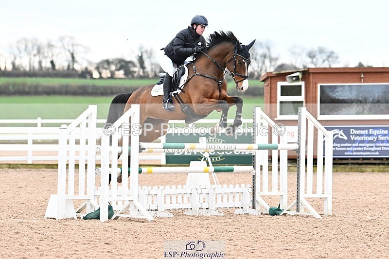 250112-123944-01251 - Cls 20 Newcomers and 1.10m Open