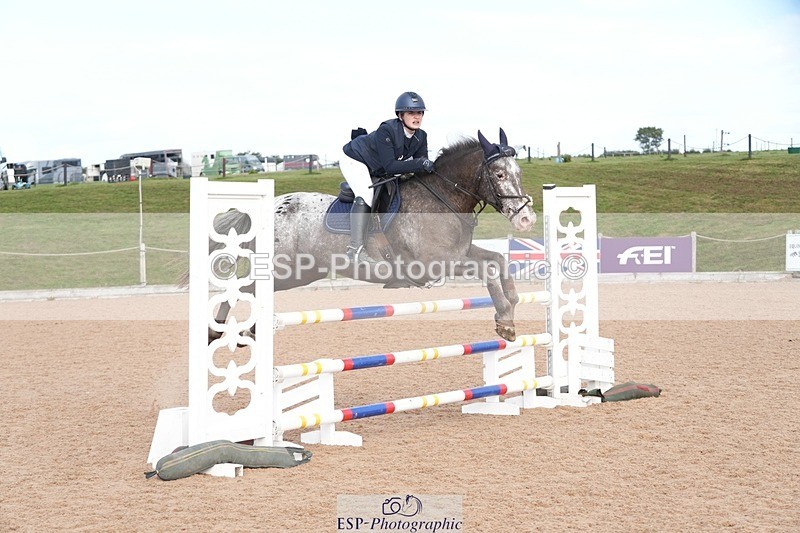 260926-135113-00410 - Cls 8&9 Pony Newc & Foxhunter