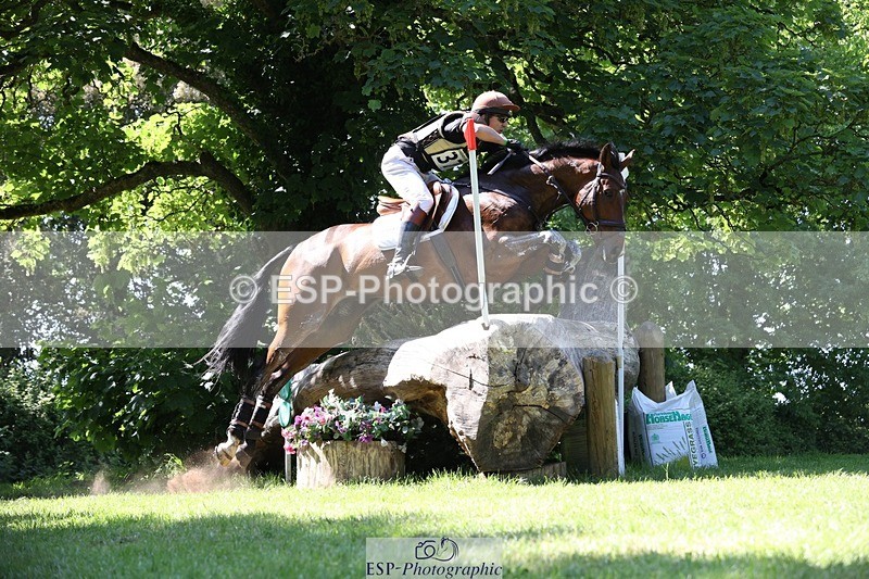 230527-153403-12360 - 371-JERPOINT_ECLIPSE-Max_Gordon-XC