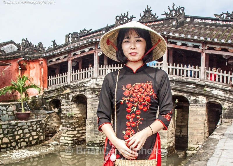 IMG_6042e Young Vietnamese lady in Ao Dai costume, Hoi An Vietnam - Vietnam