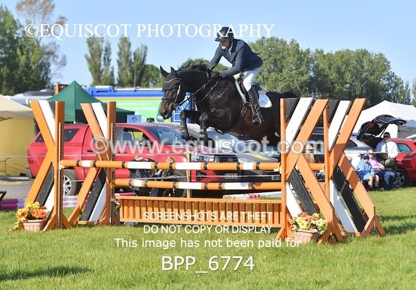 BPP_6774 - CLASS 1 Senior Newcomers/ 1.10m Open