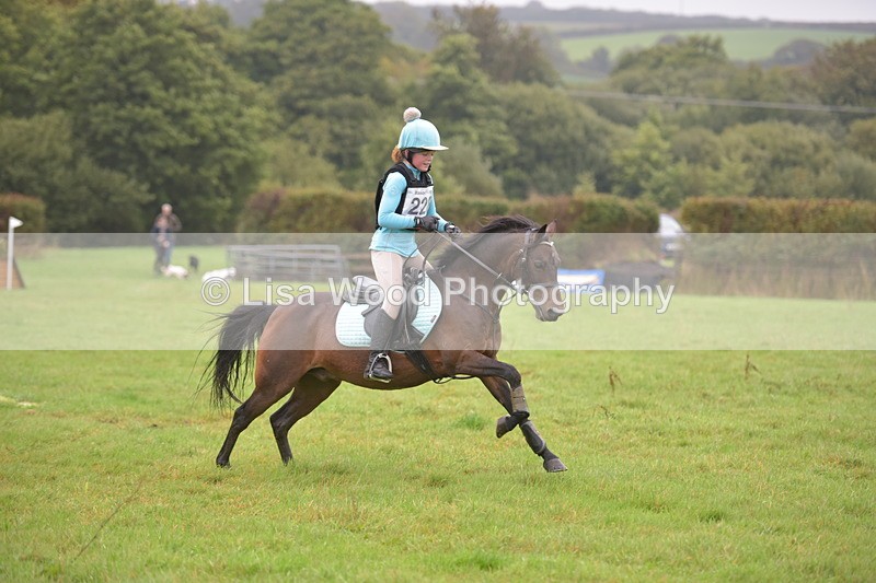 RAY_9782 - Class 2: 70cm: Corner