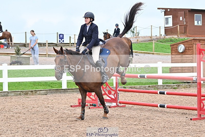 240907A-123934-01482 - Cls 9 1.10m Amateur Qualifier