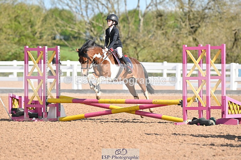 240504A-091326-00033 - Cls 11 Clear Round 50cm