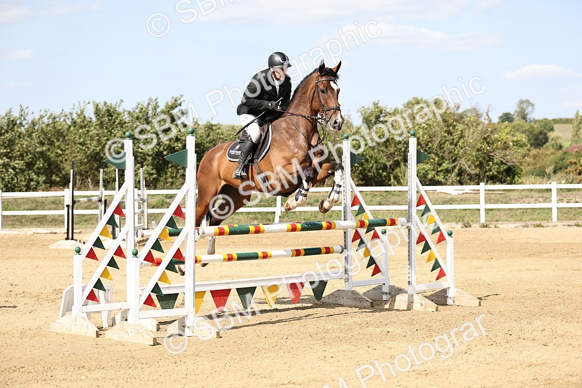 SBM_005120 - Class 6 = Senior Newcomers - 1.10m Open