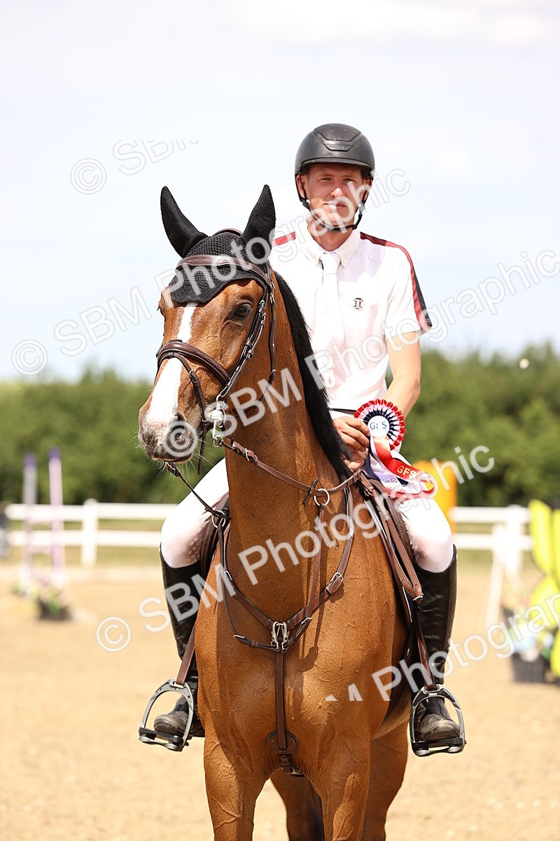SBM_002146 - Class 16 - GFS Senior Newcomers 1.25m