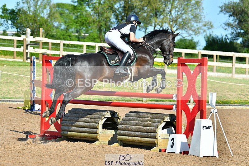 230527A-171119-05521 - Cls 20 Chard 1.10m Speed Derby