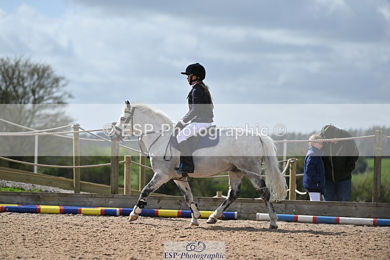 240409A-DSC_0216-01373 - 50cm Clear Round