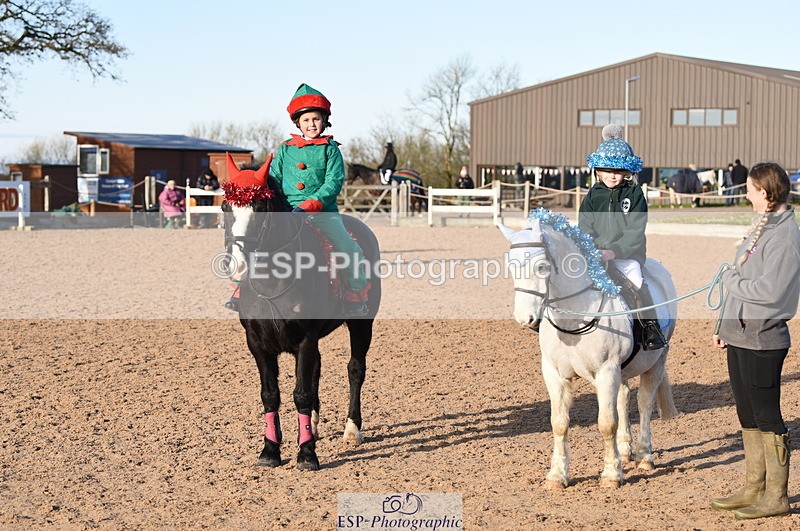 231202A-123044-01477 - Pairs