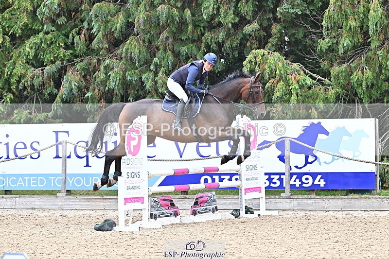 250830A-122444-05986 - Cls 22 95cm Amateur Quali