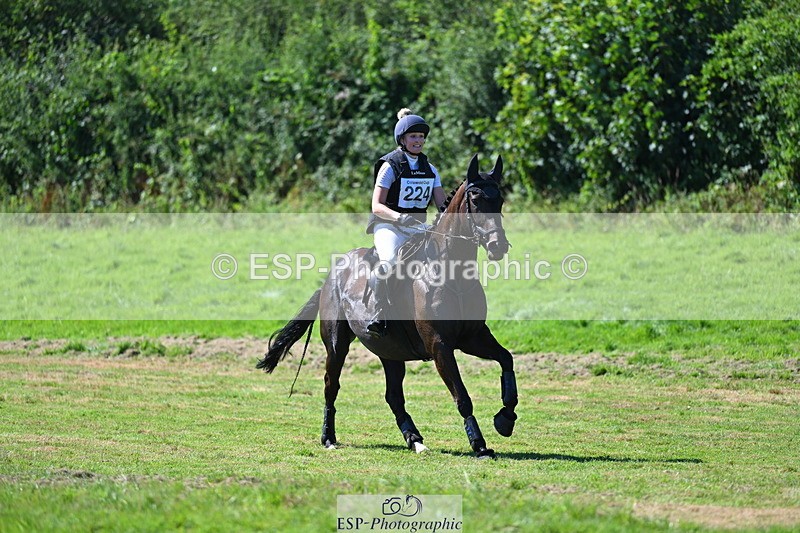 240811A-151021-05684 - 224-