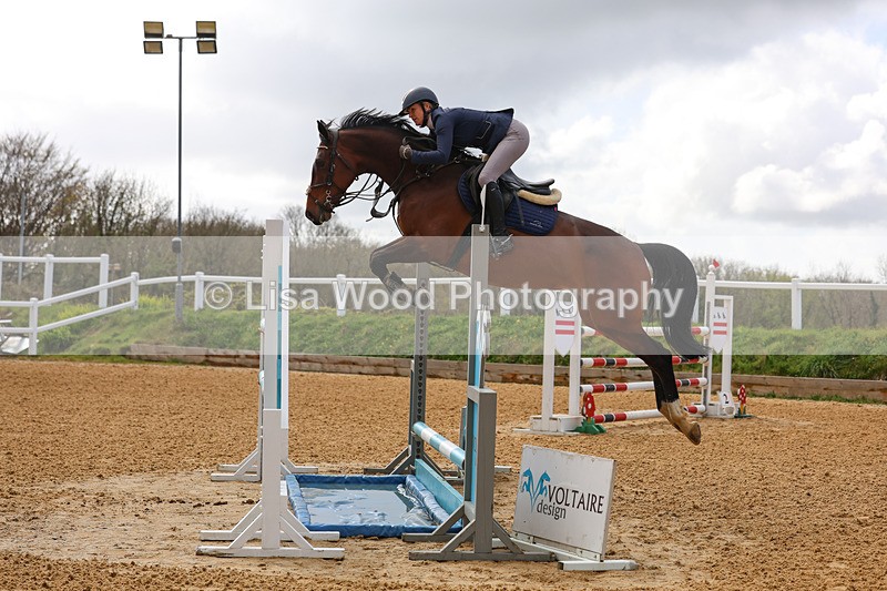 3E7A2414 - Class 9: Senior 1.30m open