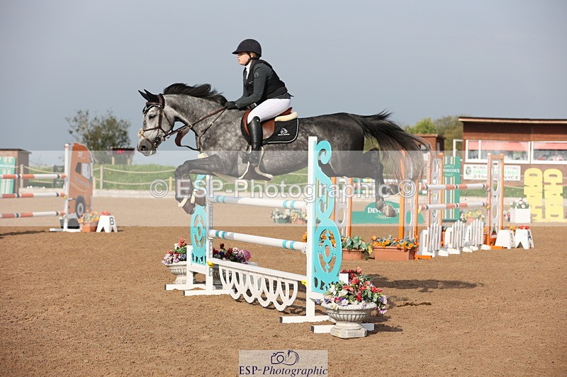 240511A-084403-10746 - Cls 32 Foxhunter