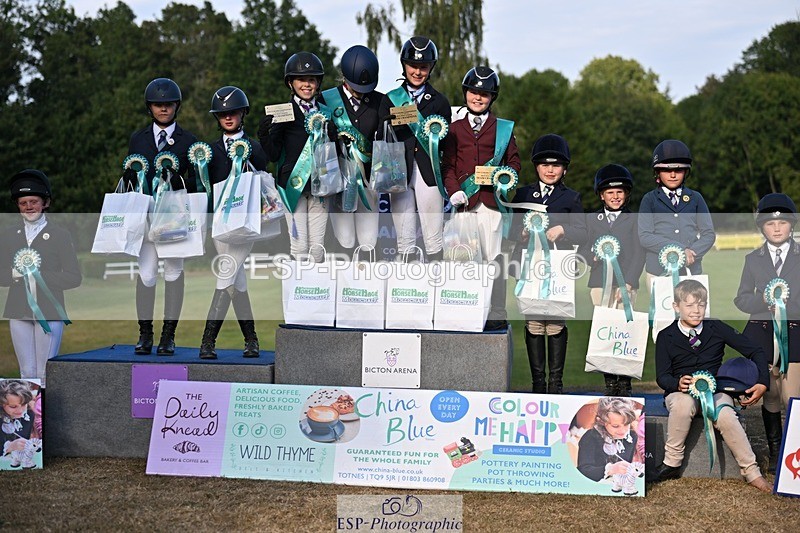 250822A-172222-24551 - Friday Presentations