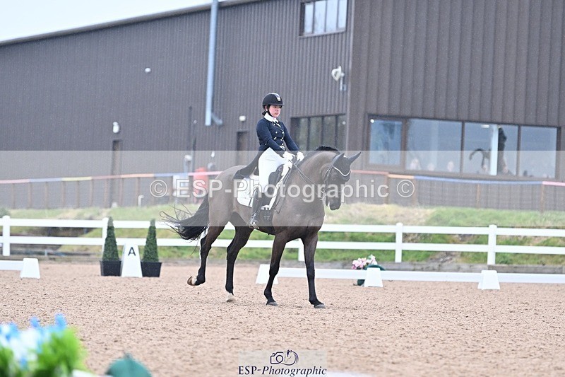 250214-124427-01613 - 177-Nynn.Puttisombat-Ivaro.I