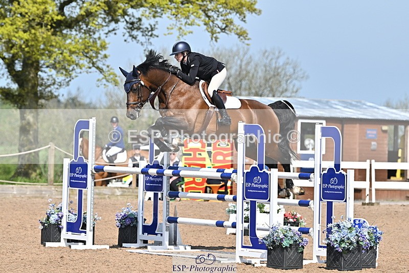 240509A-103526-00921 - Cls 8 Foxhunter